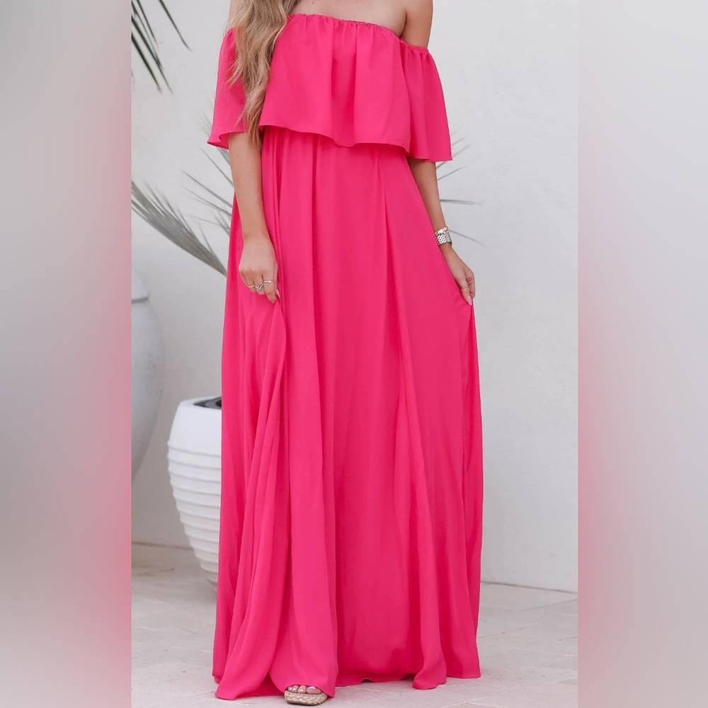 Follow you anywhere Maxi dress Fuchsia Small (way to long for me)